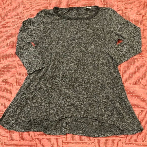 Coin 1894 stretchy buttons down back Gray Crew Neck Sweater - Picture 1 of 9